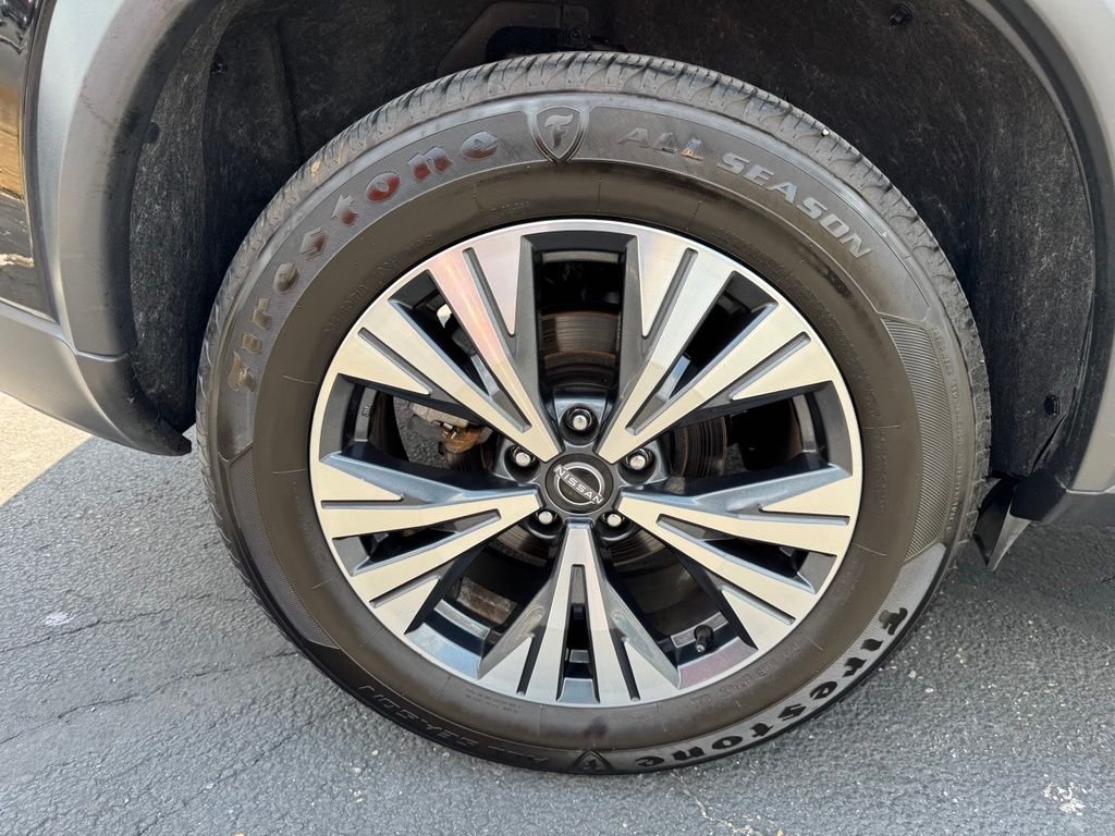 Used 2023 Super Black Nissan SV image 9