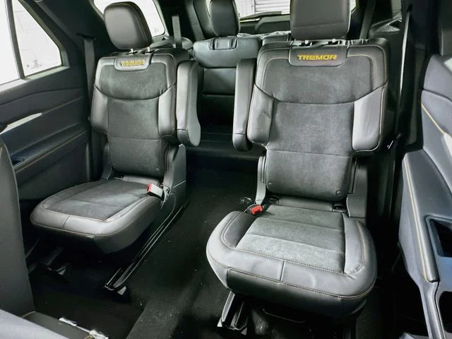 New 2026 White Ford Tremor image 11