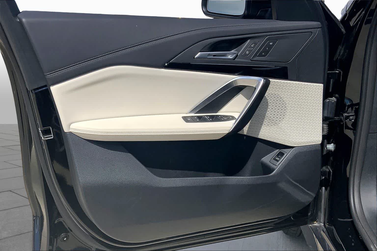 2026 BMW X1 28i - Photo 25