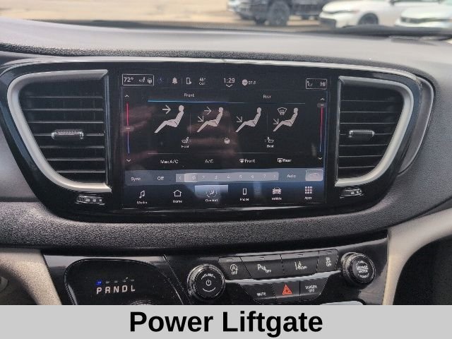 Used 2024 White Chrysler Touring L image 7