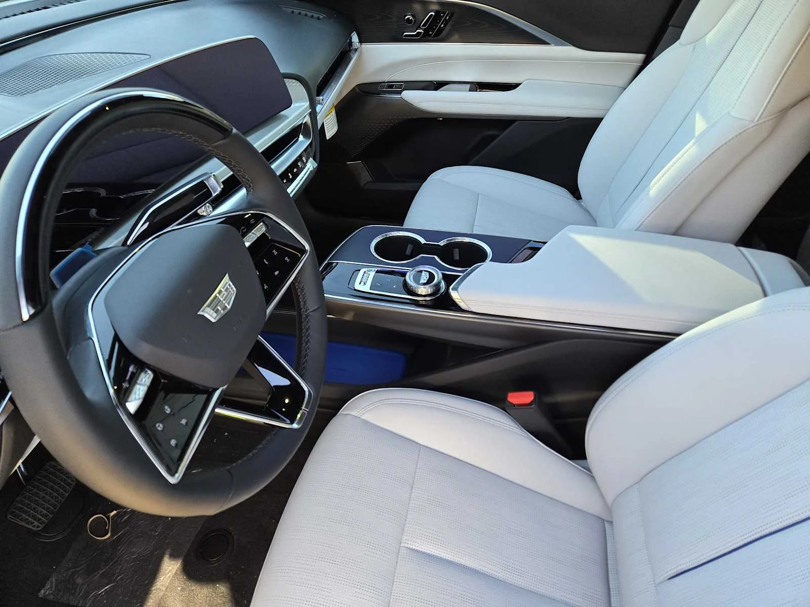 2026 Cadillac LYRIQ Sport - Photo 8