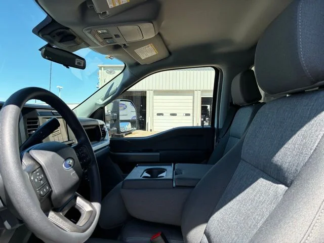 New 2026 Oxford White Ford XL image 7