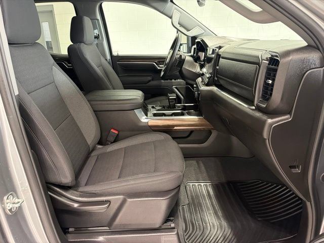 2025 Chevrolet Silverado 1500 LT - Photo 11