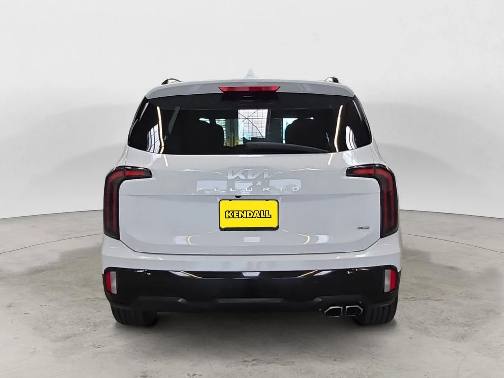 Used 2024 White Kia EX X-Line image 6