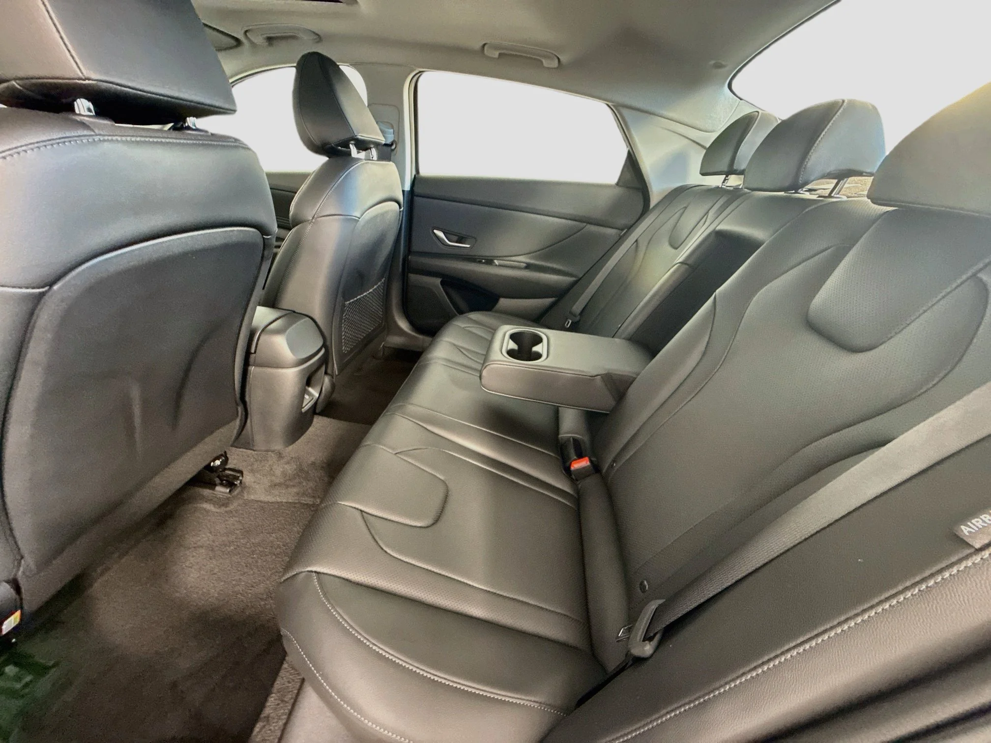 Used 2025  Hyundai Limited image 27