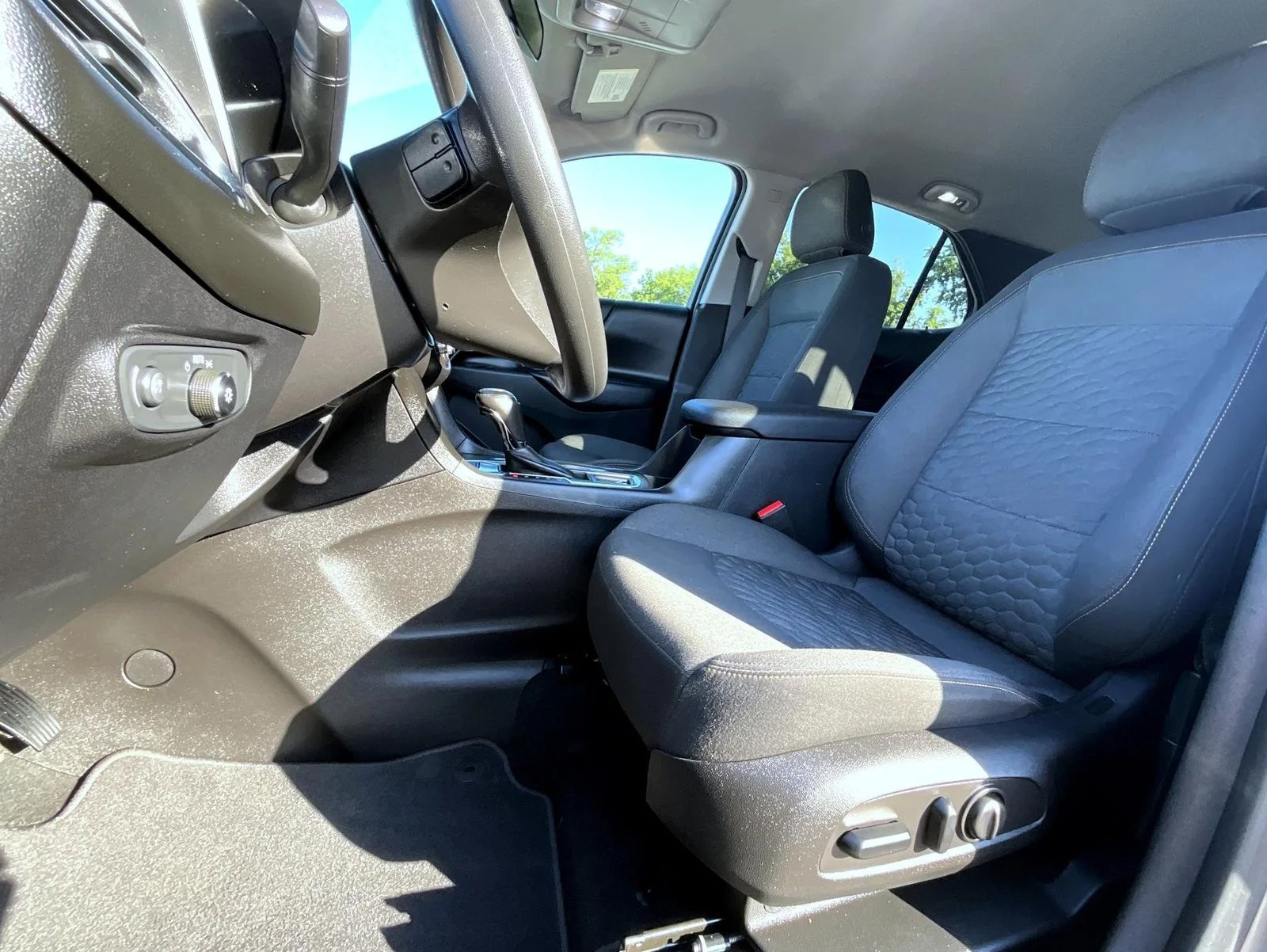 Used 2018 Gray Chevrolet LT image 11
