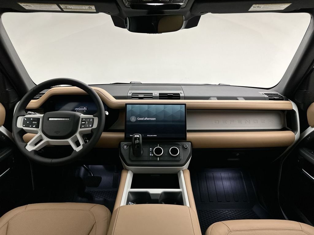New 2026 Fuji White Land Rover X-Dynamic SE image 16