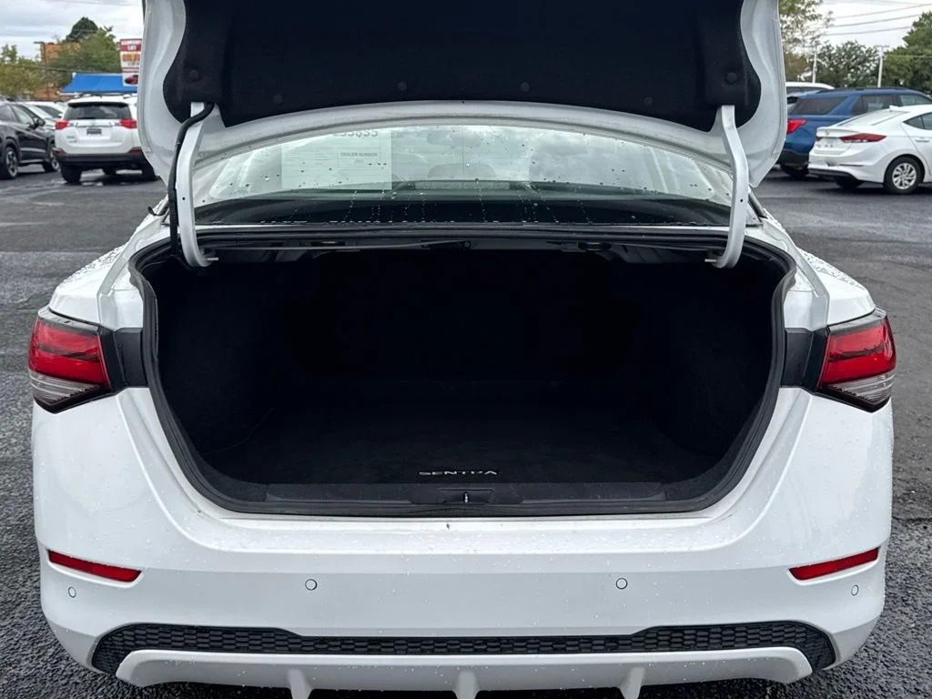 Used 2024 White Nissan S image 19