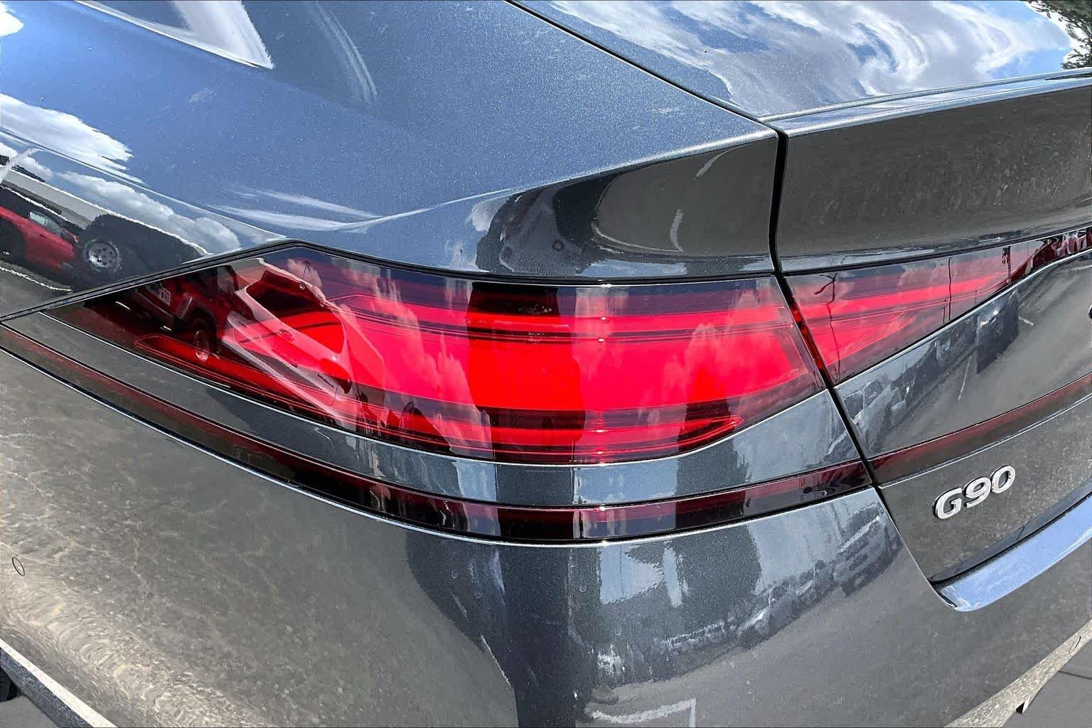 Used 2023 Makalu Gray Genesis e-SC image 29