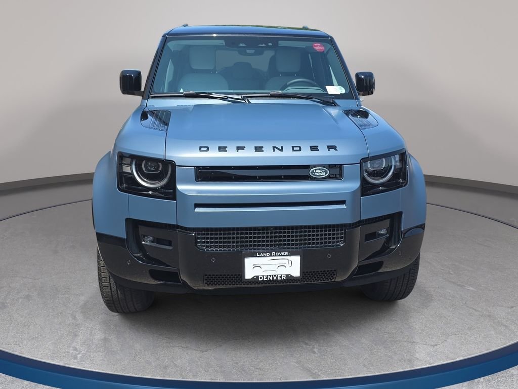 New 2026 Tasman Blue LAND ROVER X-Dynamic SE image 2