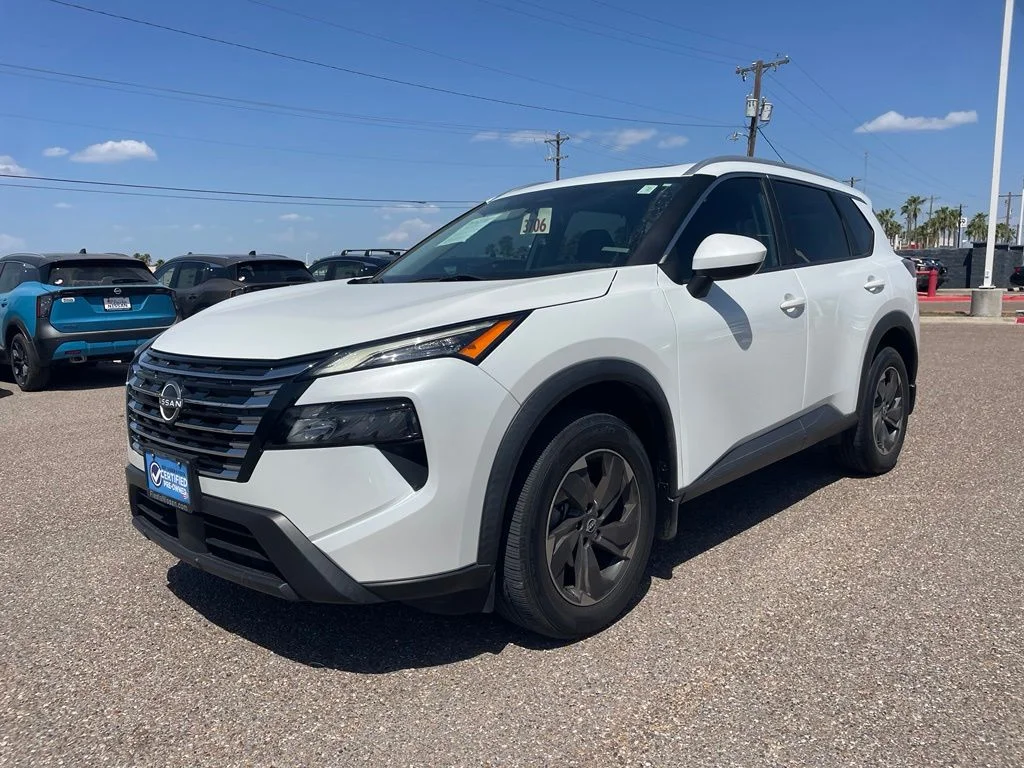 Certified Used 2024 White Nissan SV image 3