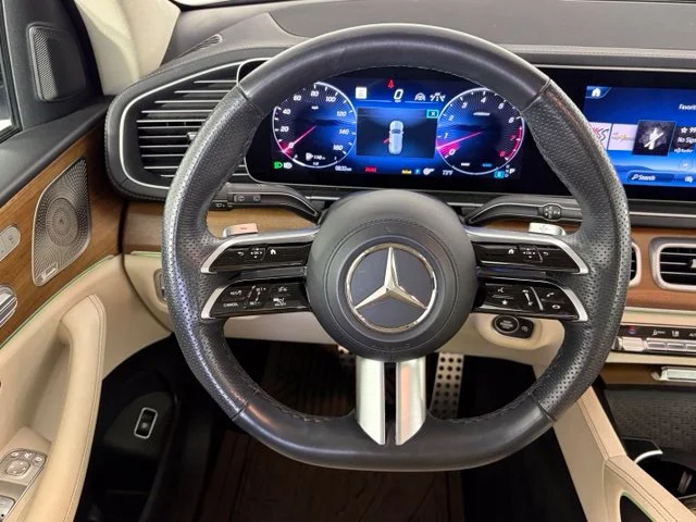 Used 2024 White Mercedes-Benz GLS 450 image 37