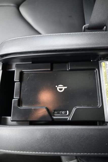 Used 2021 Black Toyota XLE image 43