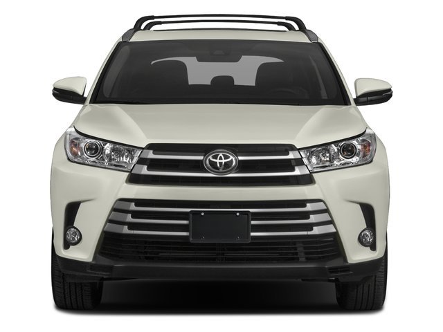 Used 2017 Ooh La La Rouge Mica Toyota XLE image 4