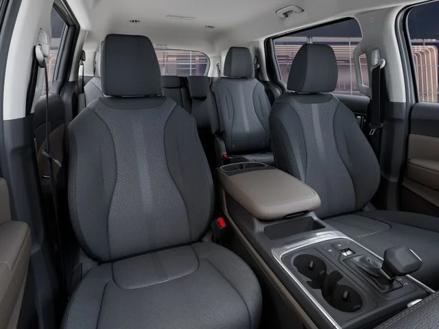 New 2027 Ceramic Silver Kia LX image 15