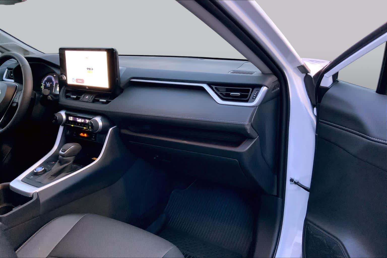 Used 2025 Wind Chill Pearl Toyota Hybrid Limited image 16