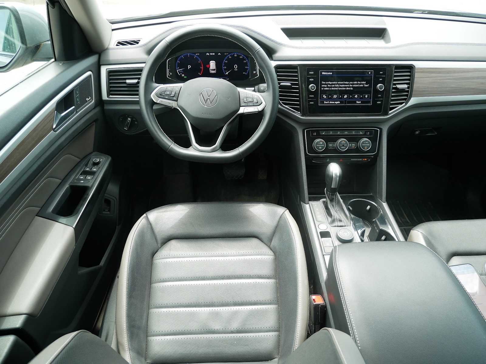 Used 2021 Pyrite Silver Metallic Volkswagen 3.6L V6 SEL Premium image 9
