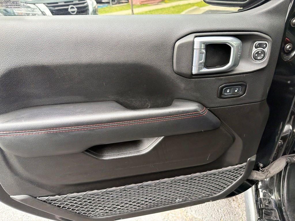 Used 2021 Black Jeep Unlimited Rubicon image 9
