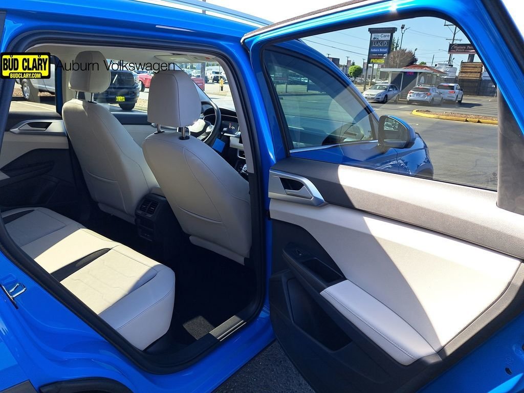 New 2026 Blue Volkswagen 1.5T SE image 14