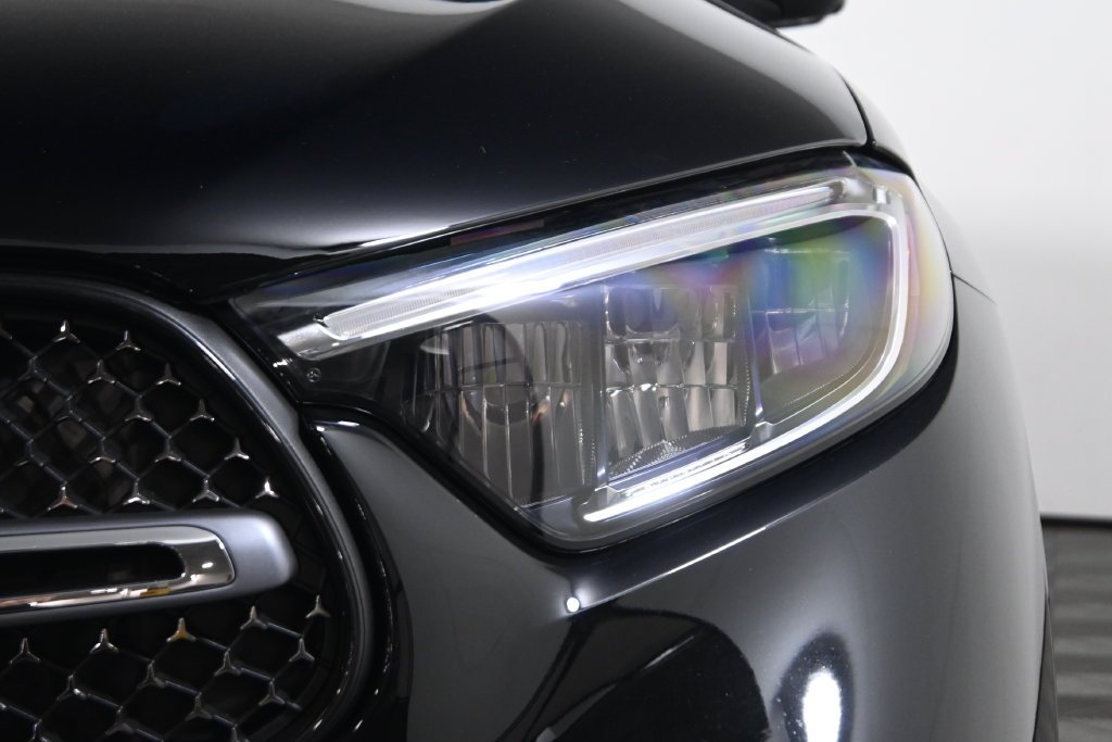 New 2027 Black Mercedes-Benz GLC 300 Coupe image 47