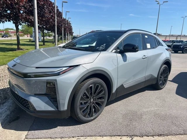 New 2026 Toyota C-HR XSE 4D Sport Utility in Saginaw #TJ013826