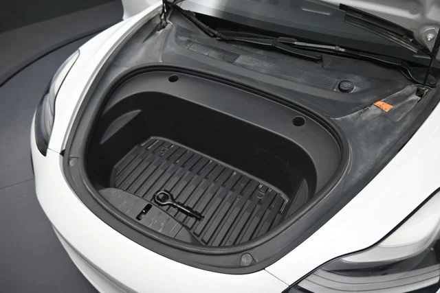 Used 2022  Tesla Long Range image 61