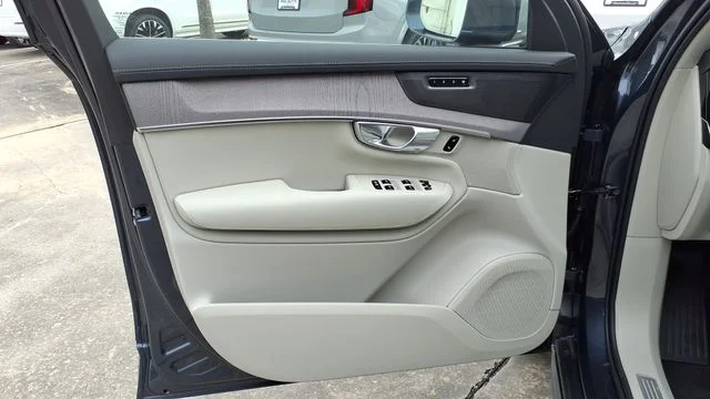 New 2026 Denim Blue Volvo Ultra image 12