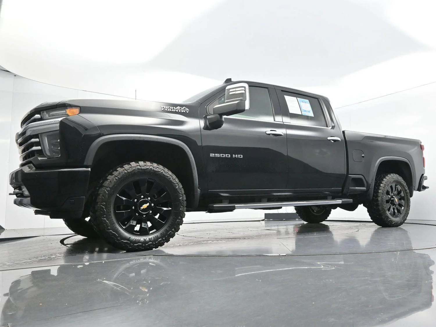 Used 2021 Black Chevrolet High Country image 45
