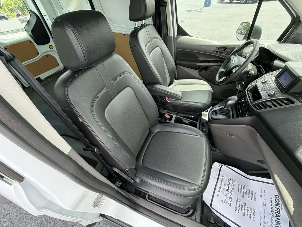 Used 2020 White Ford XL image 29
