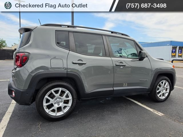 Used 2021 Sting-Gray Clearcoat Jeep Latitude image 8