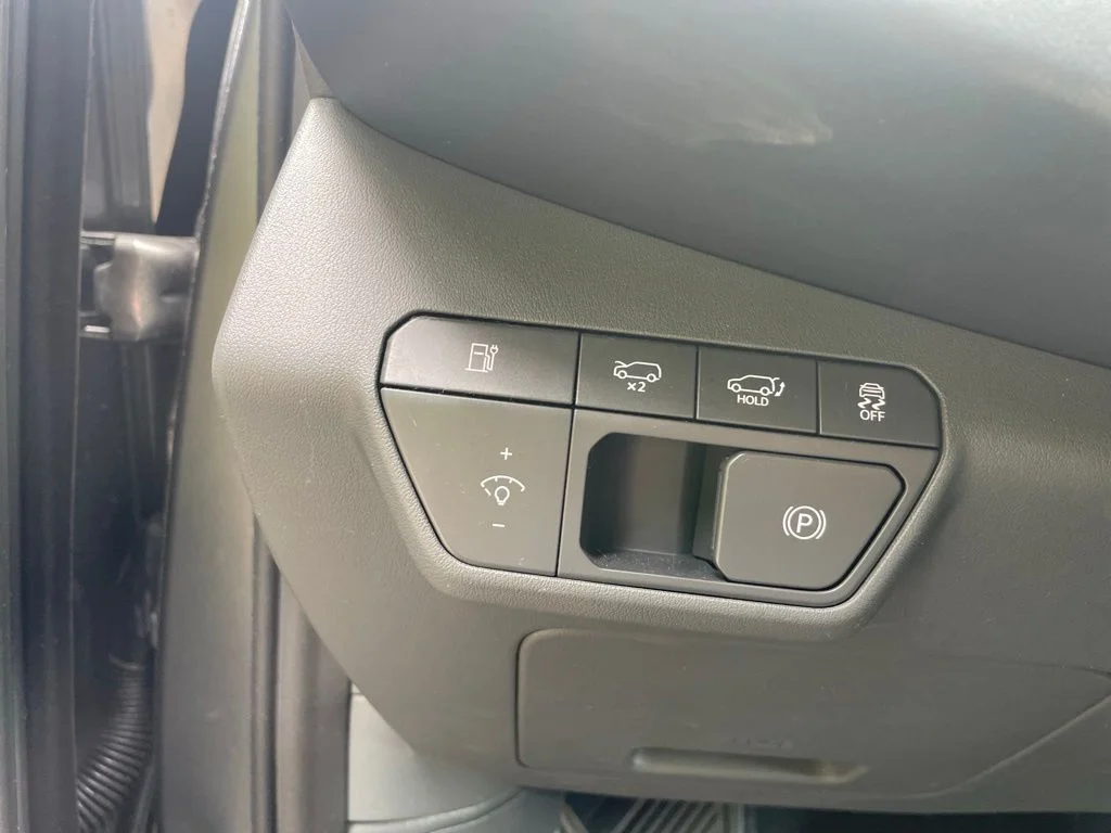 Certified Used 2024 Pebble Gray Kia Land image 10