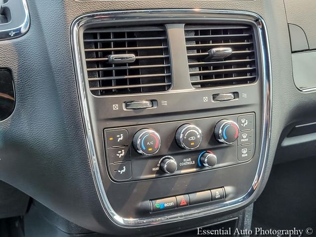 Used 2018 Silver Dodge SE Plus image 20