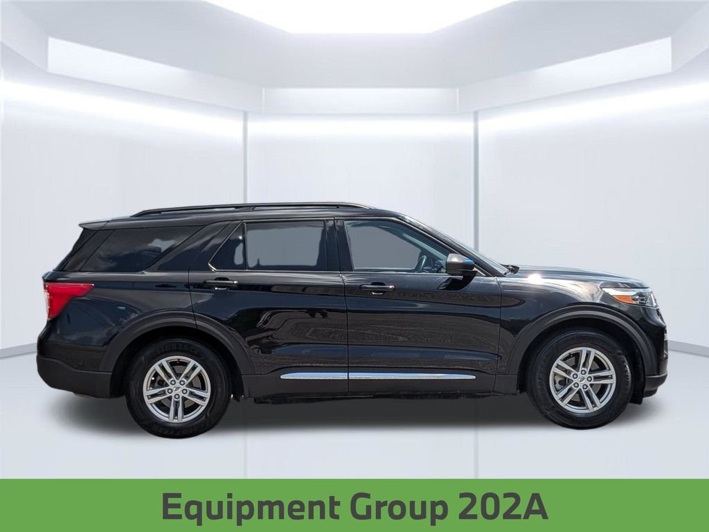 Used 2023 Black Ford XLT image 9