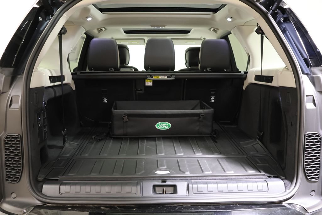 New 2026 Varesine Blue Land Rover Dynamic SE image 47
