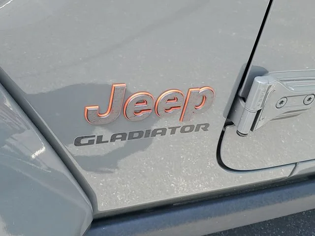 Used 2021 Sting-gray Clearcoat Jeep Mojave image 28