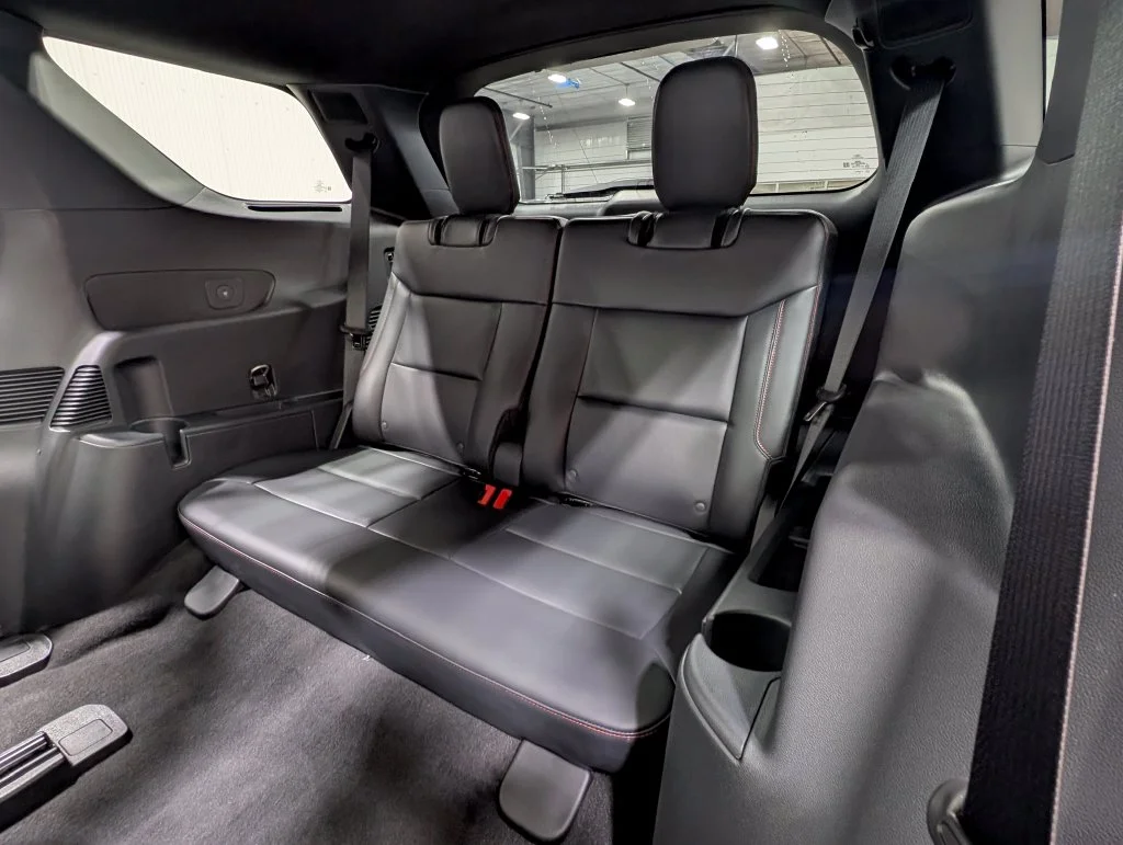New 2027 Agate Black Metallic Ford ST image 17