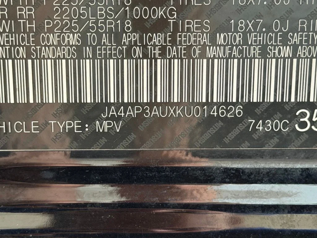Used 2019 Black Mitsubishi  image 35