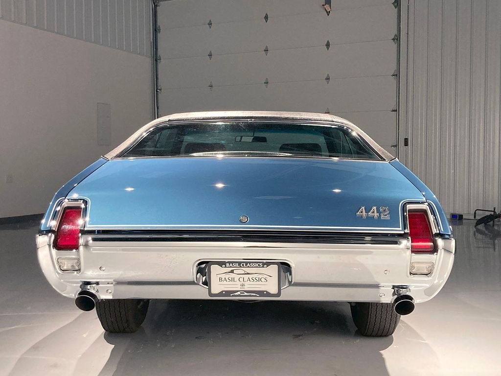 Used 1969  Oldsmobile  image 5
