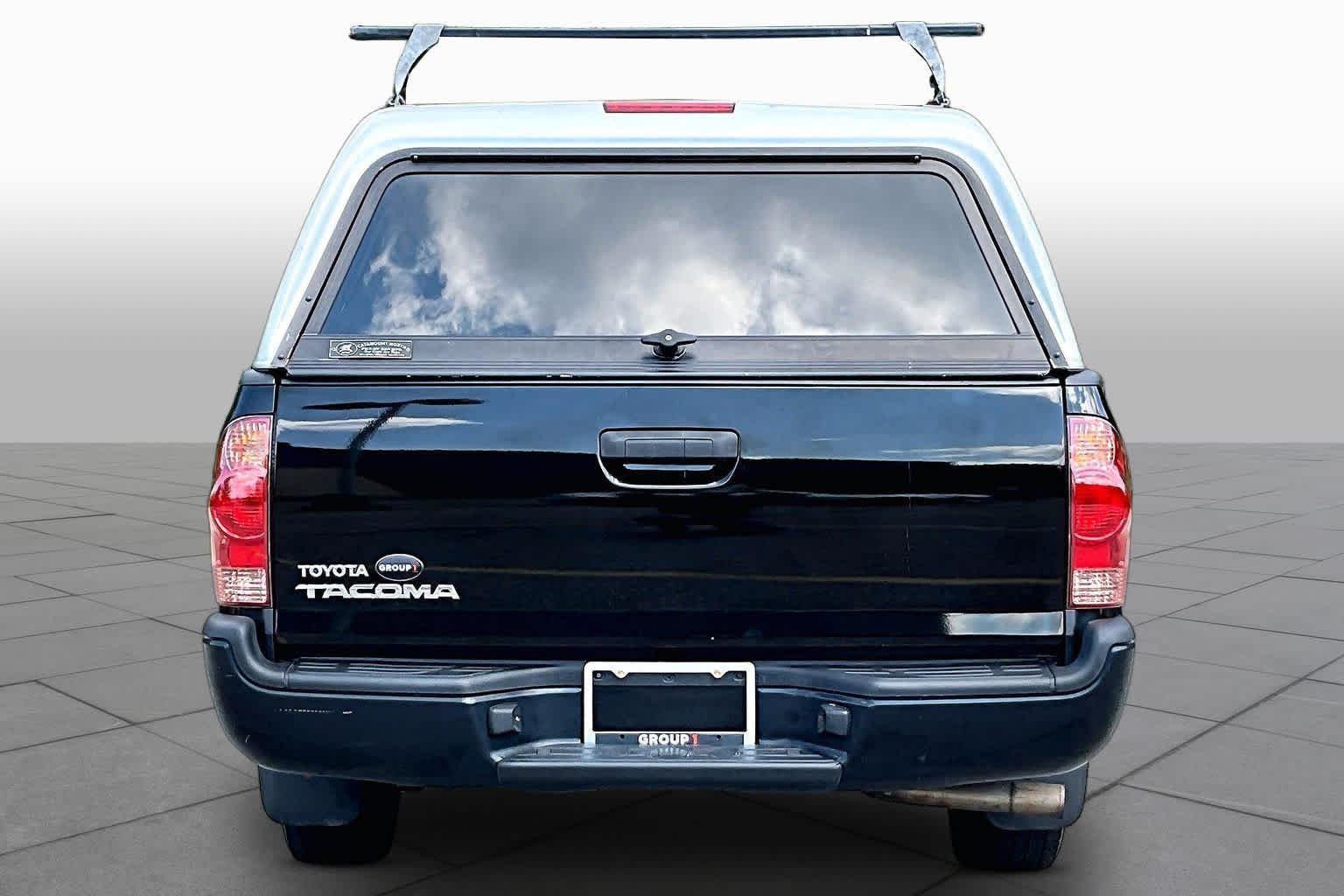Used 2015 Black Toyota  image 5