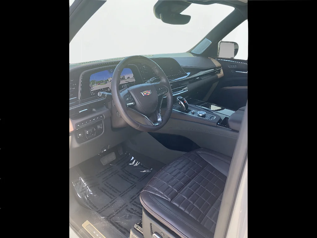 Certified Used 2024 Crystal White Tricoat Cadillac Sport Platinum image 11