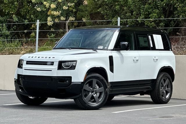 New 2026 Fuji White Land Rover X-Dynamic SE image 1