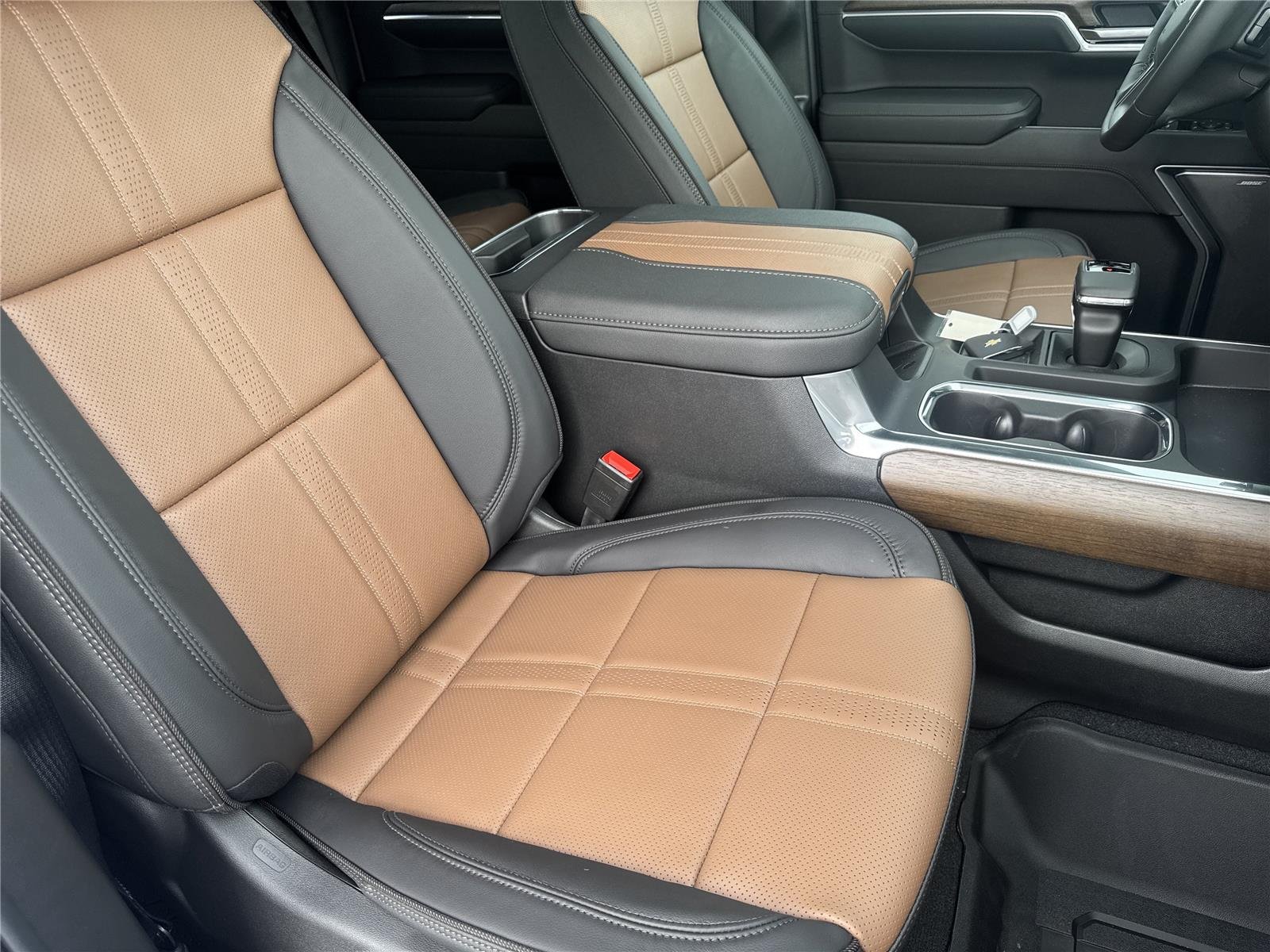2026 Chevrolet Silverado 1500 High Country - Photo 37