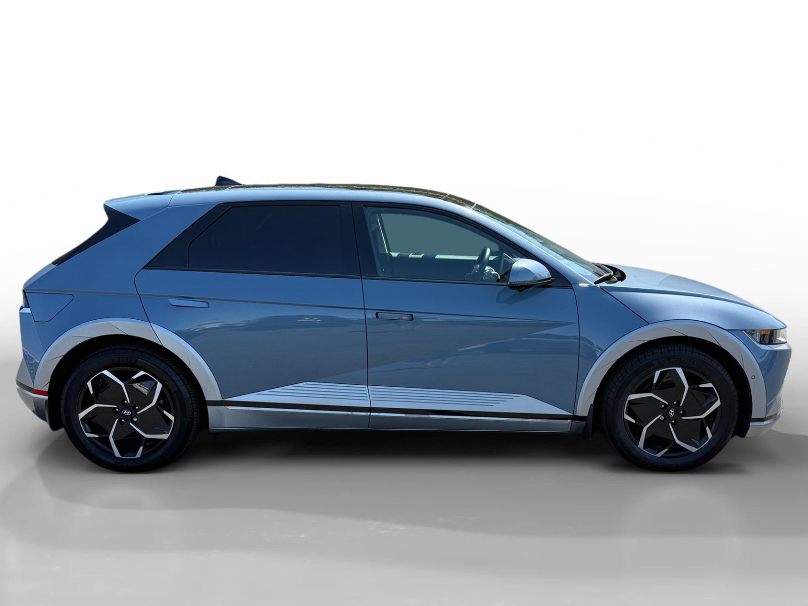 Used 2024 Blue Hyundai Limited image 6