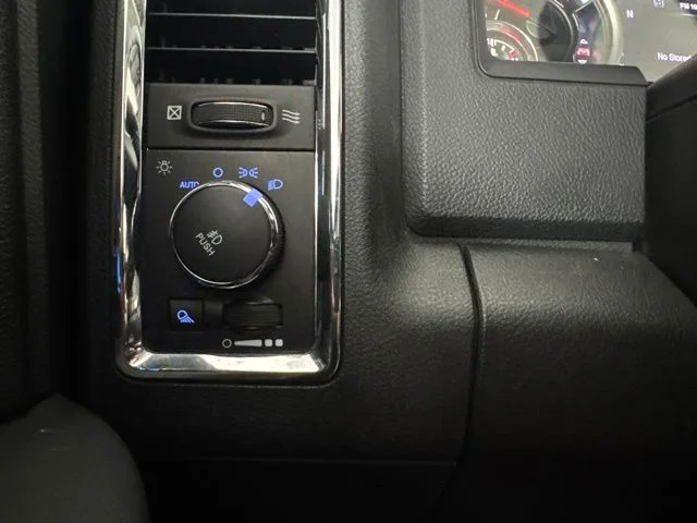 Used 2016 Gray Ram Laramie image 17
