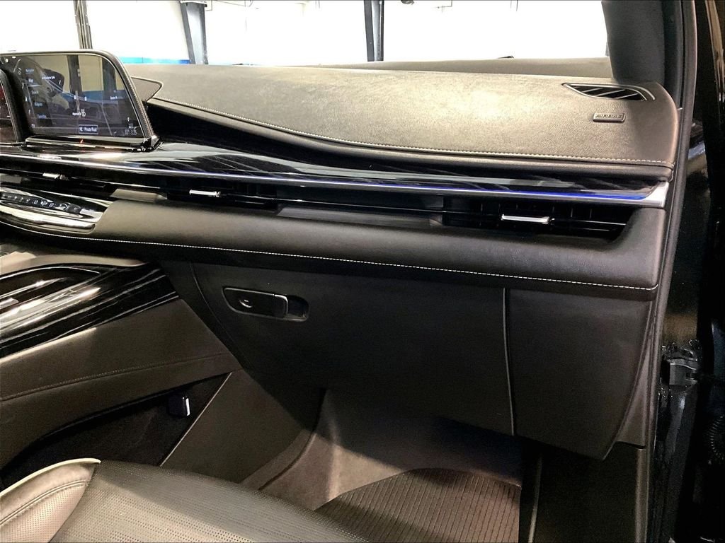 Used 2021 Black Cadillac Sport image 13