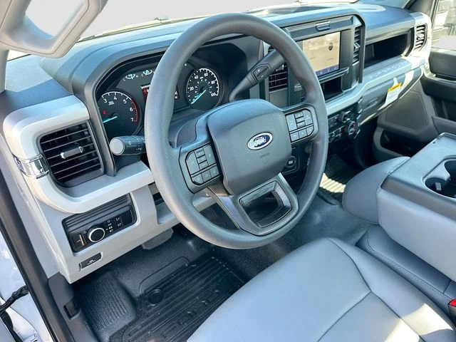 New 2026 Oxford White Ford XL image 6