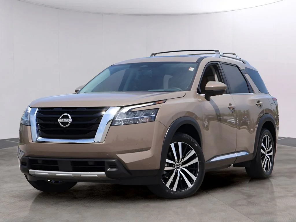 Used 2024 Beige Nissan Platinum image 24