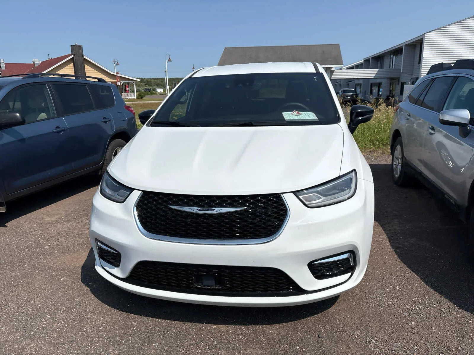 Used 2025 Chrysler Pacifica Select with VIN 2C4RC1BG9SR513531 for sale in Hermantown, Minnesota