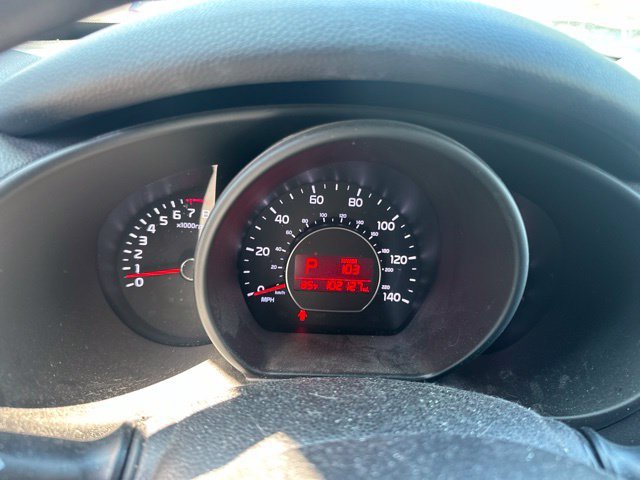 Used 2016 Titanium Gray Kia + image 7