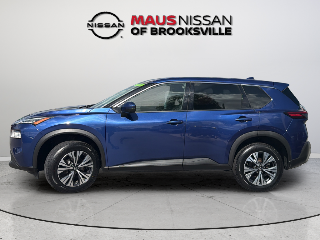 Used 2021 Blue Nissan SV image 6